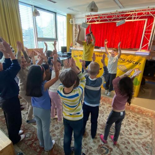 Kasperltheater „Wie schütze ich meine Haut?“