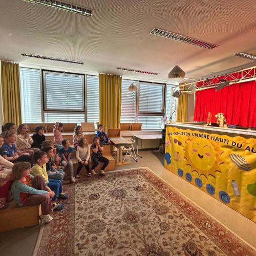 Kasperltheater „Wie schütze ich meine Haut?“