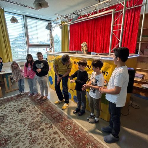Kasperltheater „Wie schütze ich meine Haut?“