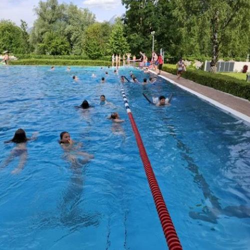 3a und 3d im Schwimmbad