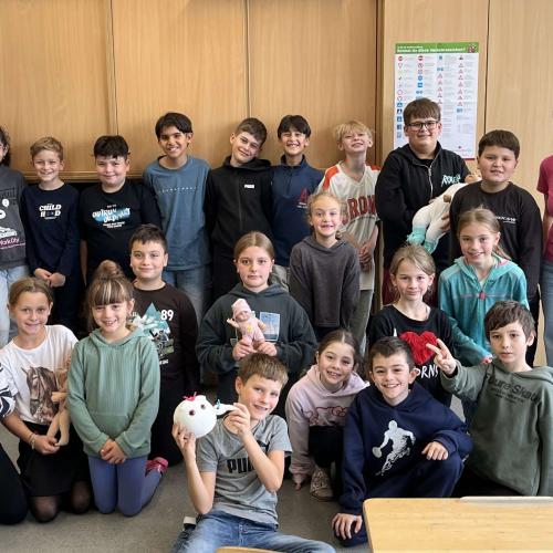 Besuch von Hebamme Agnes Müller