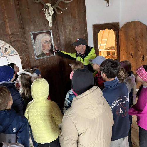 4a im Schloss Freundsberg