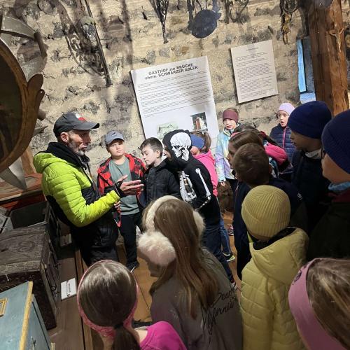 4a im Schloss Freundsberg