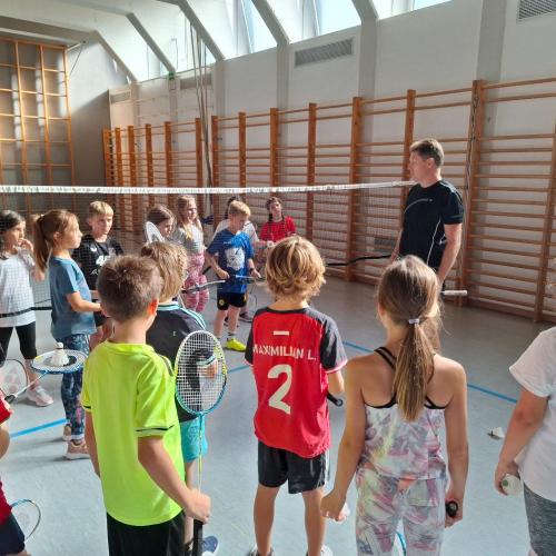 Badminton