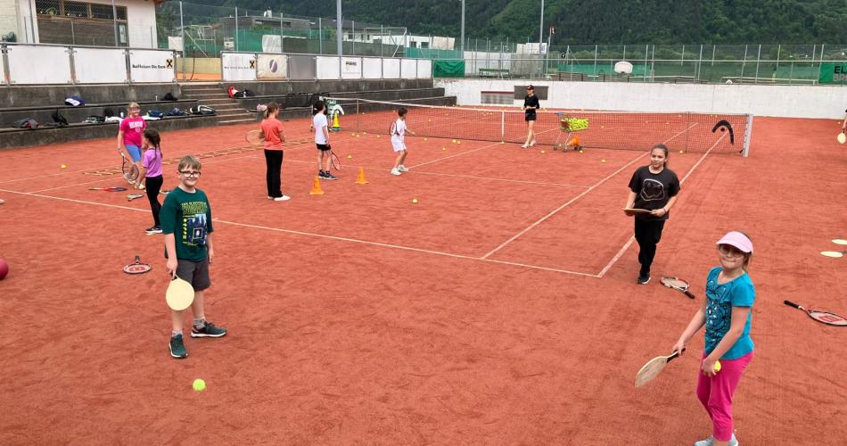 Tennis 4a